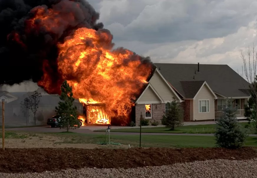 Mơ thấy cháy - Biểu tượng của biến động và sự thanh lọc Mơ thấy cháy - Biểu tượng của biến động và sự thanh lọc