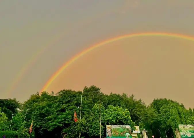 Mơ thấy cầu vồng - Cầu vồng mờ, đứt đoạn hoặc biến mất rất nhanh Mơ thấy cầu vồng - Cầu vồng mờ, đứt đoạn hoặc biến mất rất nhanh